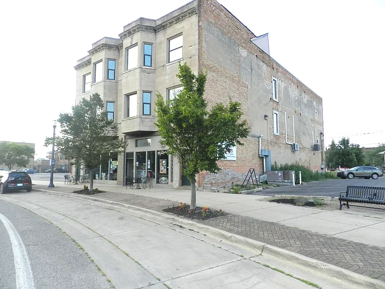 136 Territorial Rd #2 — Photo 2