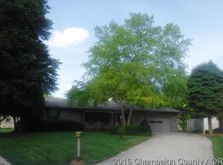 5 Holly Ct, Savoy, IL