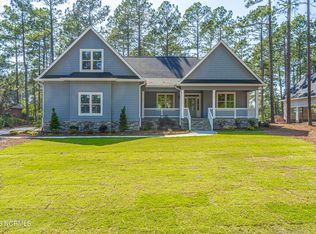 22 Augusta Dr, Southern Pines, NC 28387