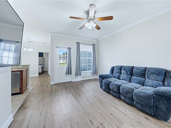 3rd image of 43212 Creek Cir APT 403