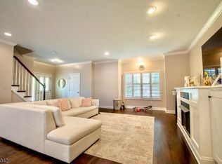 199 D Amboy Ave BLDG 4 #199D, Metuchen Boro, NJ 08840