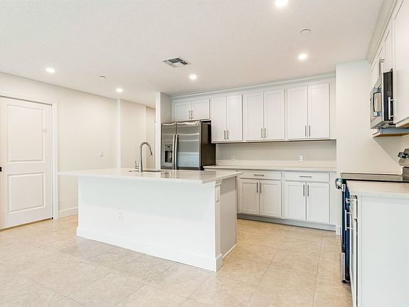 5th image of 1853 22nd Ave #3