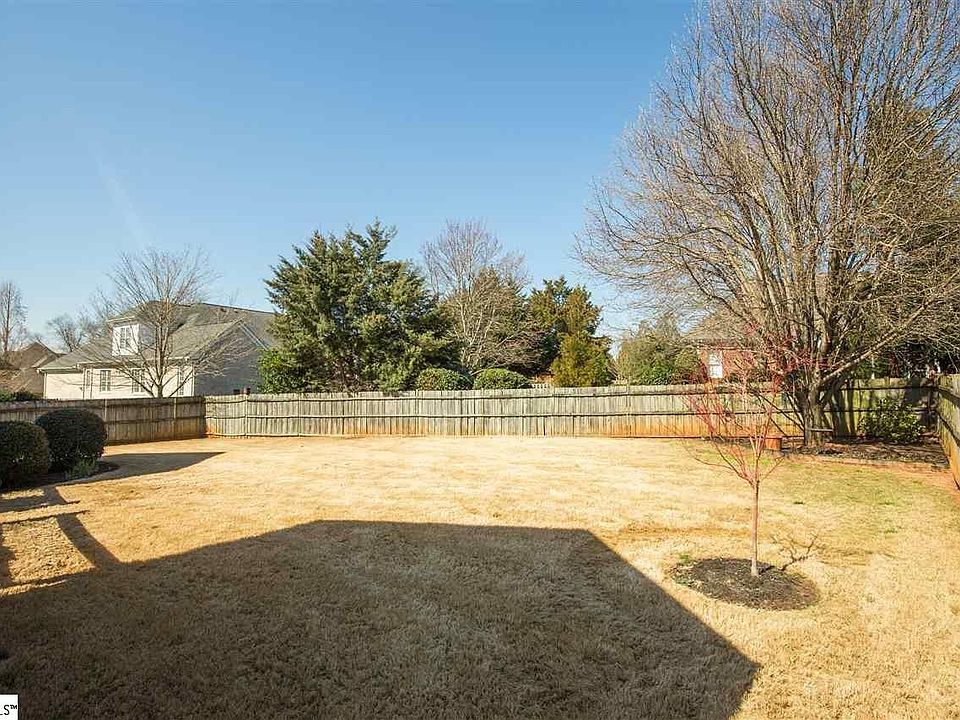 2nd image of 713 Mossy Ledge Ln