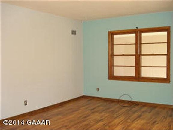 3rd image of 403 6th Avenue SE