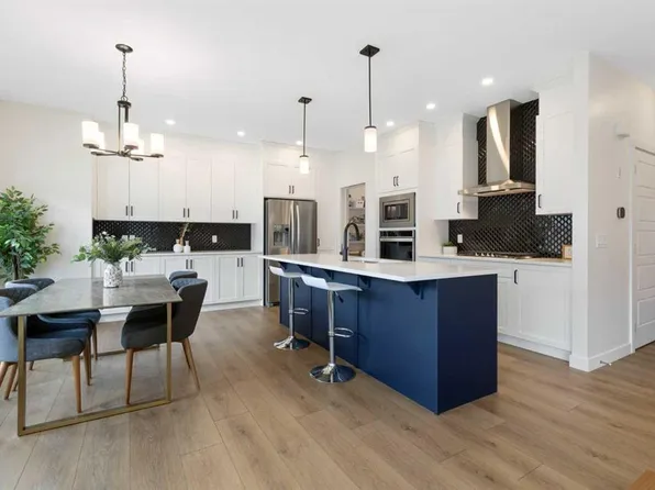 1635 E Baywater St SW, Airdrie, AB T4B 0A7