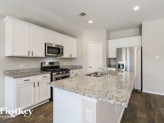 5th image of 18286 Eaton Mill Dr