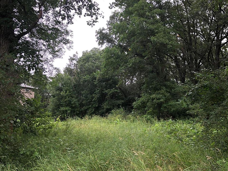2nd image of 18649 Graf Ave