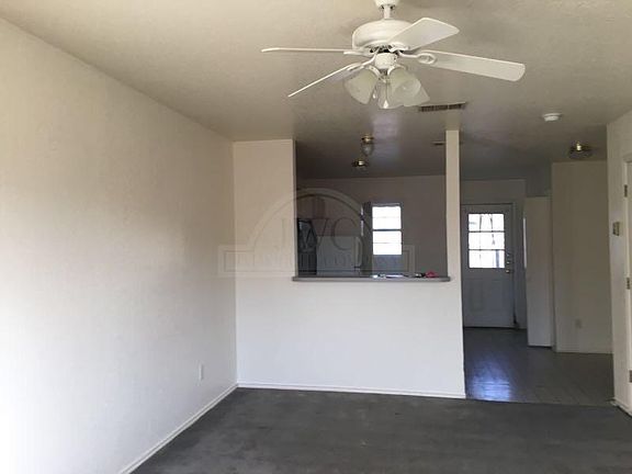 3rd image of 4402 Deek Dr APT A
