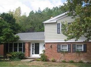 1132 Chatham Pl, Rocky River, OH 44116