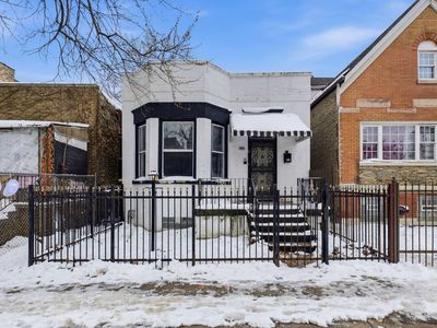 (Undisclosed Address), Chicago, IL, 60651