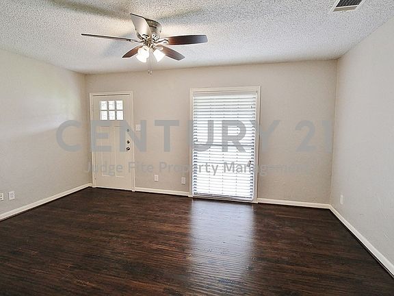 2nd image of 2626 Ivandell Ave