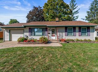 546 N Alfred Ave, Elgin, IL 60123