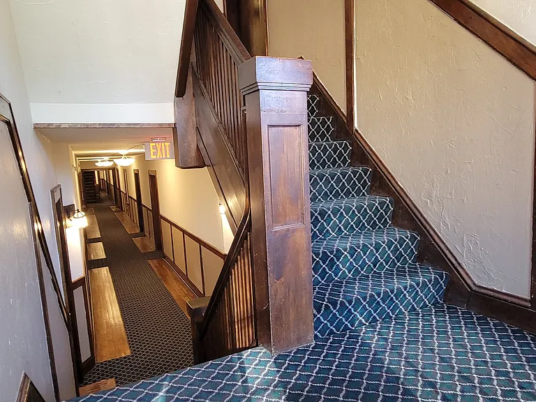 225 Place Apartments — Photo 35