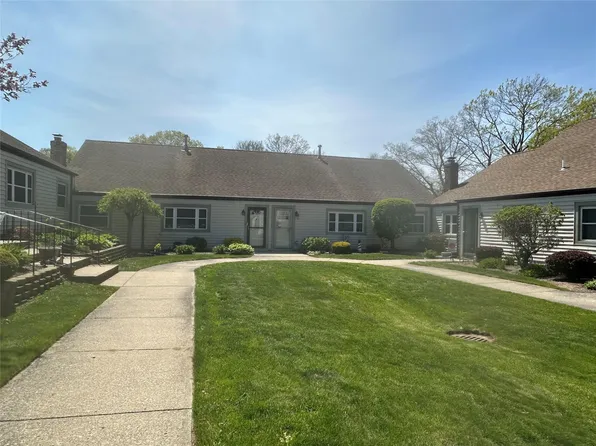 603 Lake Court #603, Middle Island, NY 11953