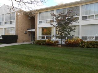 150 Bird Ave APT 19, Birmingham, MI 48009