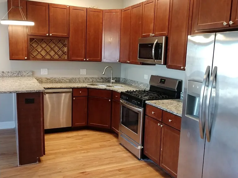 537 E 43rd St #3E — Photo 5