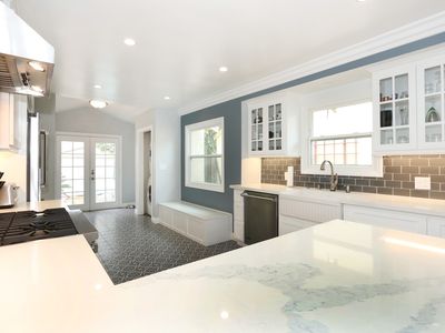 12920 Addison St, Sherman Oaks, CA, 91423