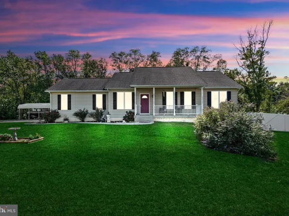 1 Clarion Dr, Fredericksburg, VA 22405