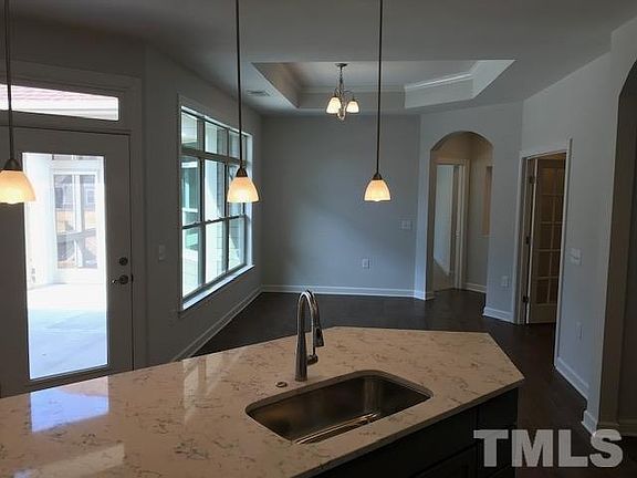 5th image of 1105 Garden Gate Dr