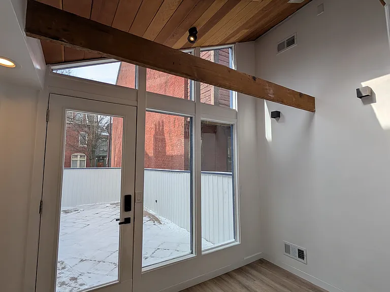 1206 Monterey St — Photo 3