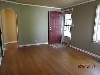 3rd image of 7845 Pennsylvania Ave