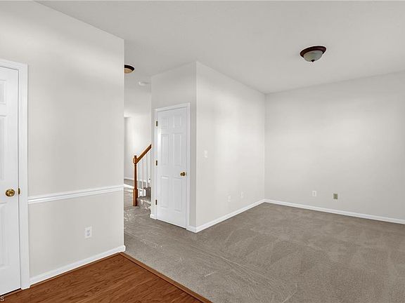 4th image of 6407 Highland Oak Dr