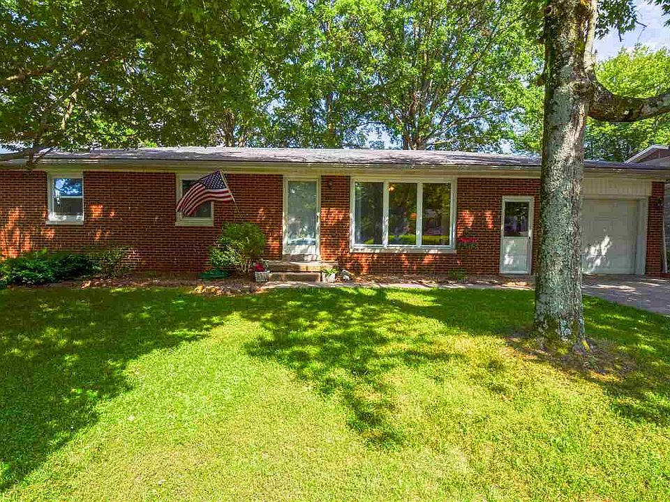 1st image of 2906 Leslie Dr