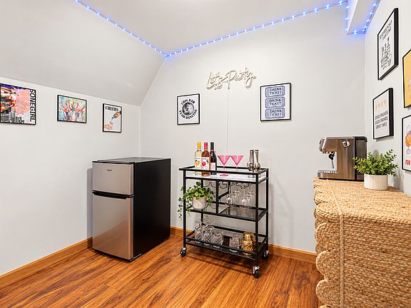 3rd image of 802 7th St S #9