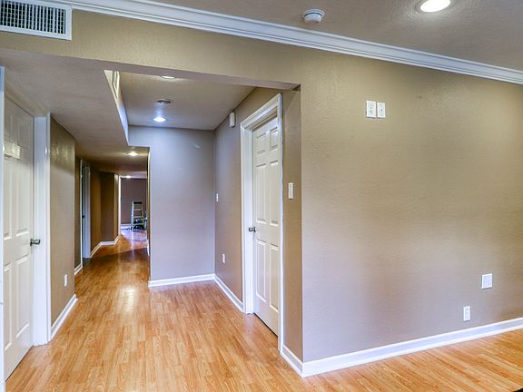 Reception area at 3434 Common St, Lake Charles LA