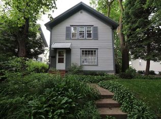327 N 37th St, Omaha, NE 68131
