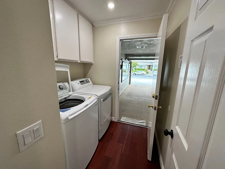 23689 Burton St — Photo 11