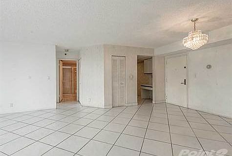4th image of 3600 Mystic Pointe Dr APT 411