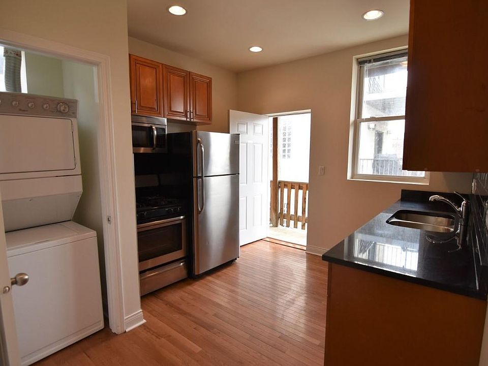 1st image of 3113 N Sheffield Ave #1