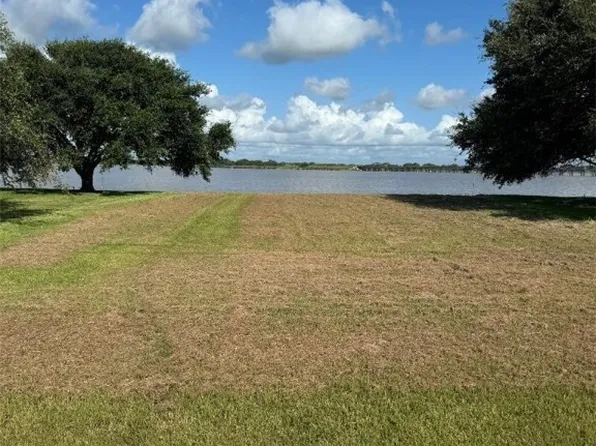 W Bayshore Dr, Palacios, TX 77465