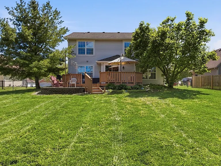 10032 Ironway Dr — Photo 23