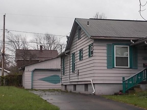 2nd image of 829 Kenilworth Ave