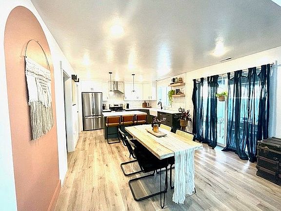 kitchen & dining