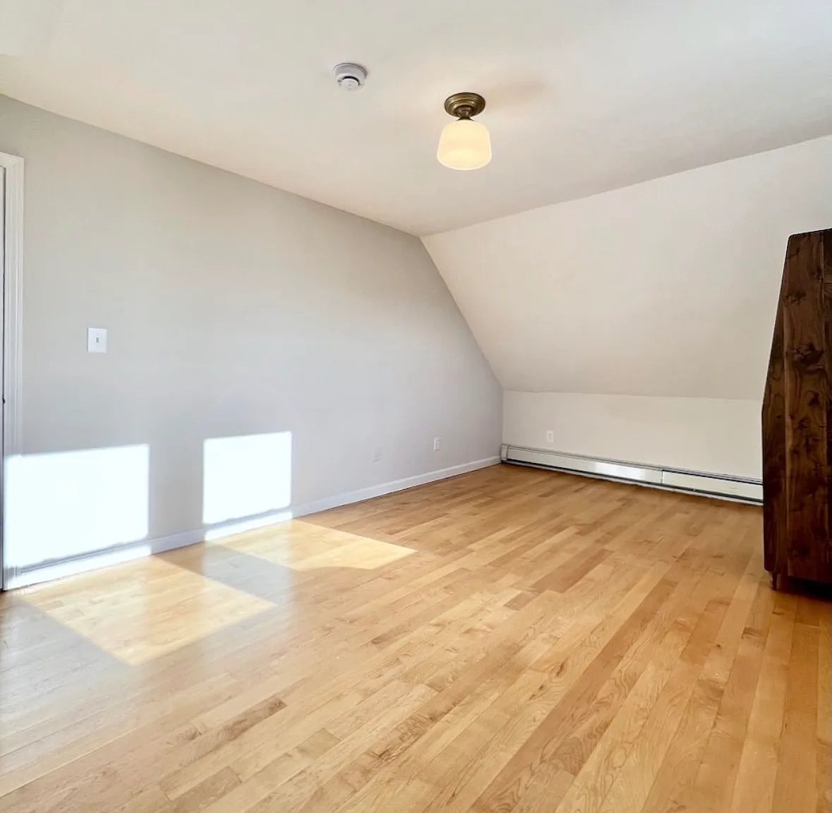 1 bed, 575 sqft, $2,300 — Photo 3