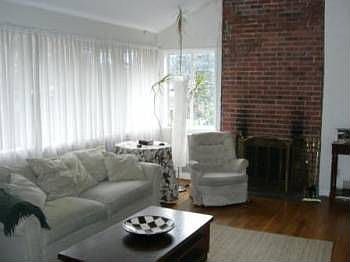 3rd image of 6013 Grosvenor Ln