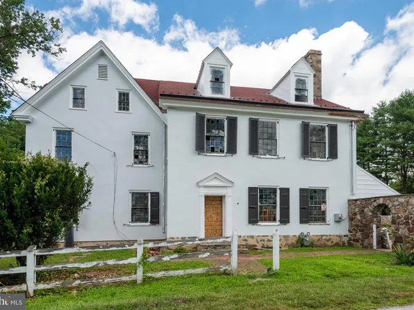 107 Old Lancaster Rd, Devon, PA 19333