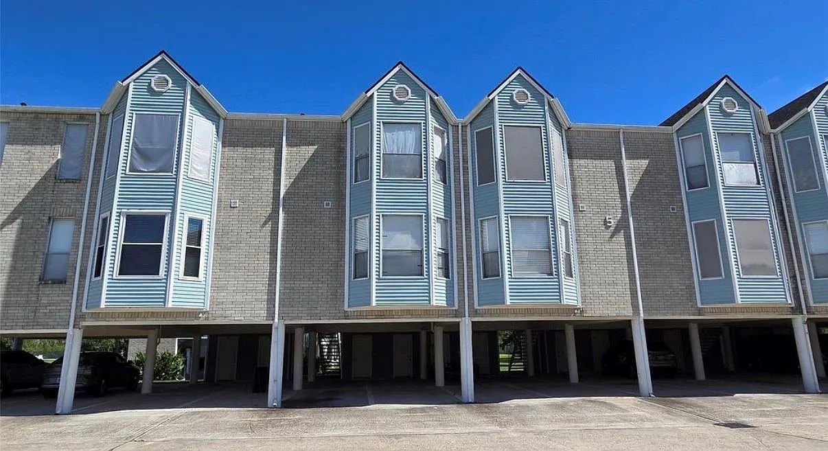 1 bed, 1.0 bath, 660 sqft, $1,350 — Photo 1