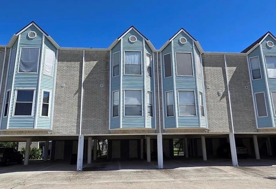 18617 Egret Bay Blvd #504