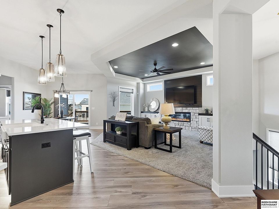 3922 S 213th St, Elkhorn, NE 68022 | Zillow