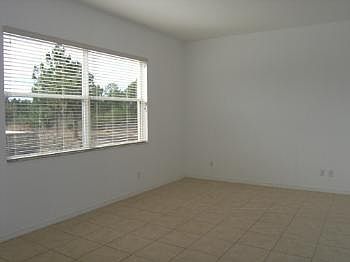4th image of 3840 45th Ave NE