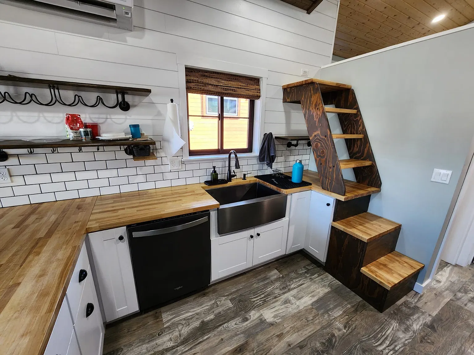 1 bed, 400 sqft, $1,700 — Photo 4