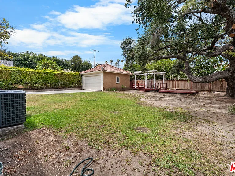 1231 S Saint Andrews Pl — Photo 36