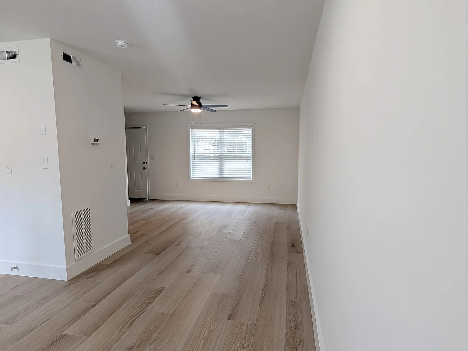 2 bed, 1200 sqft, $1,575 — Photo 4