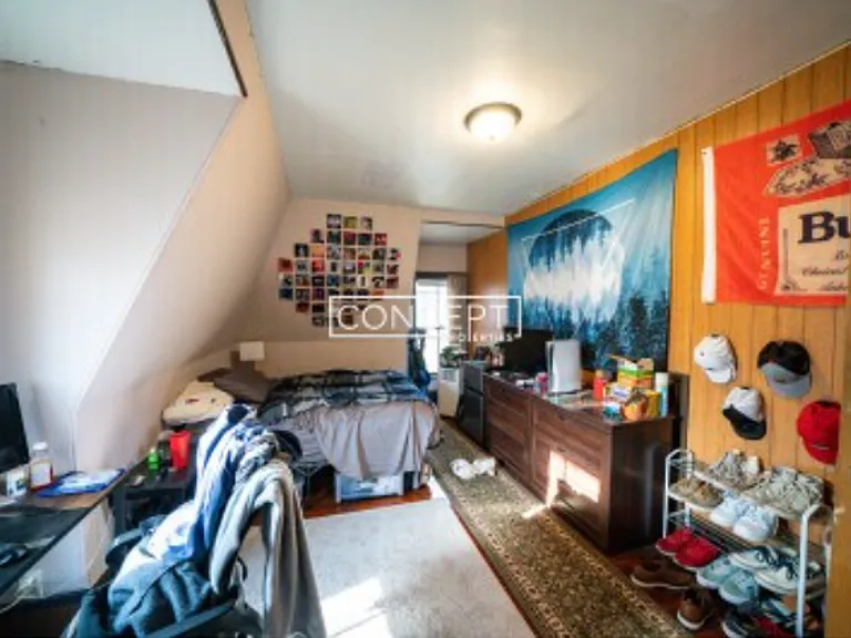 8 Hillside St #2 — Photo 10