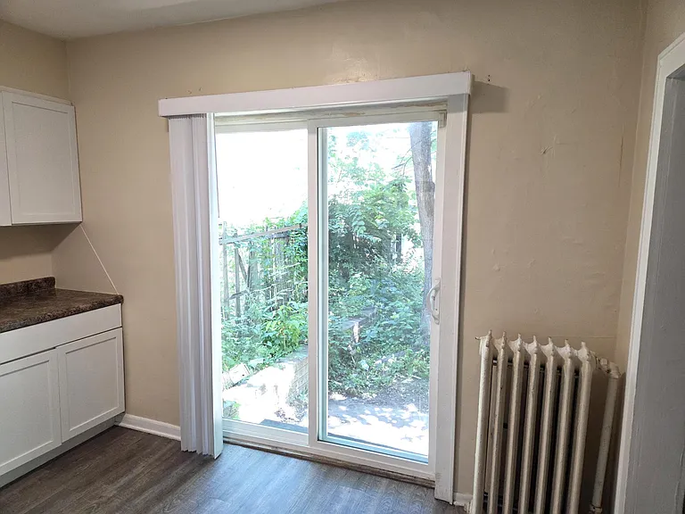 3412 Girard Ave N — Photo 8