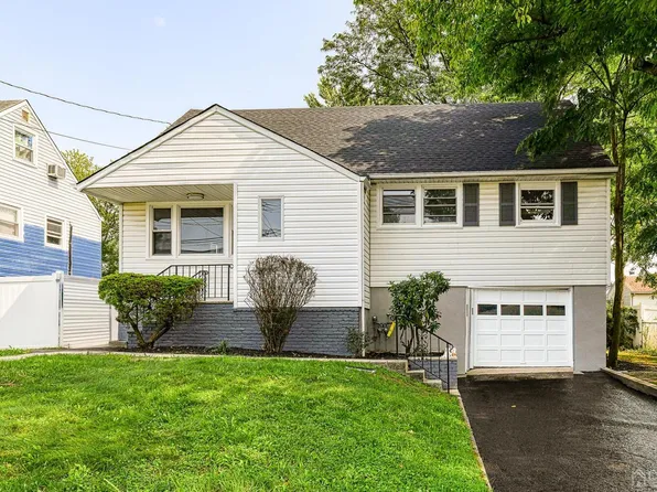 70 Mason St, Metuchen, NJ 08840